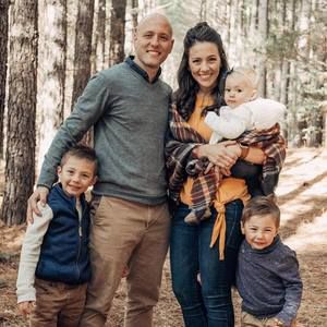 Meet your Posher, Dustin